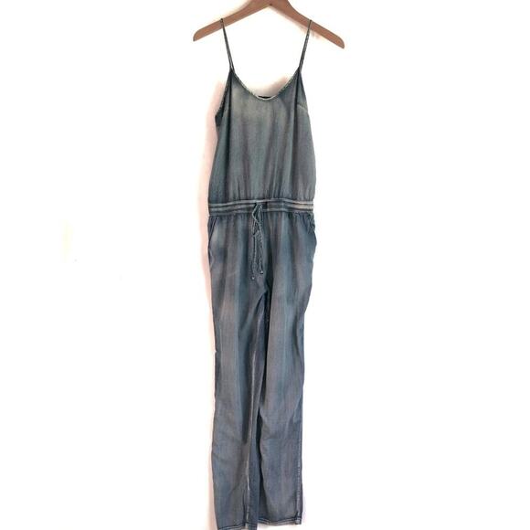 Romeo and Juliet Couture denim jumpsuit adjustable straps and drawstring waist - Picture 2 of 13